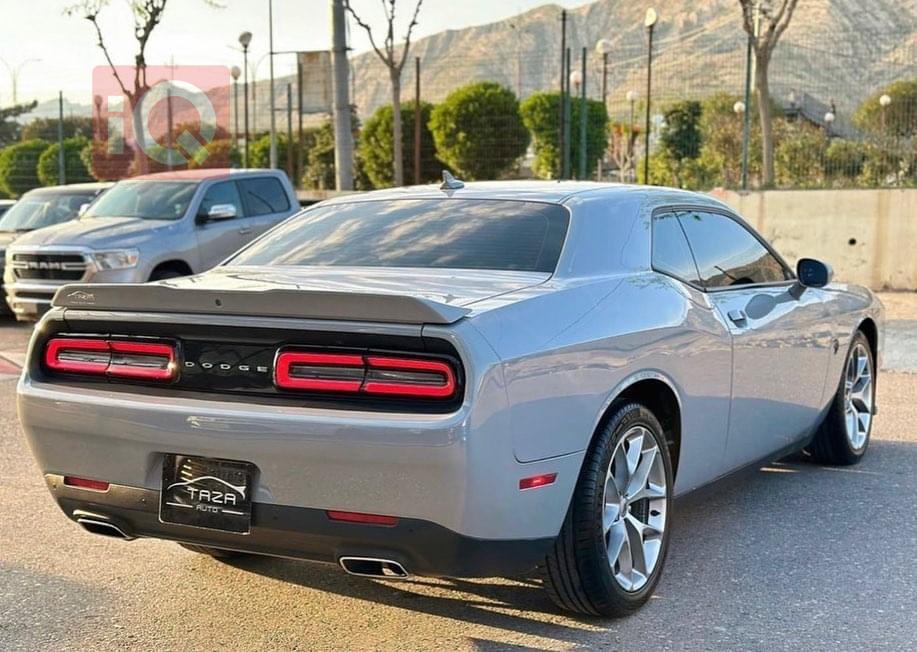 Dodge Challenger